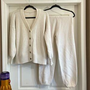 Elegant Cream Knit Cardigan and Pants Set Size Small